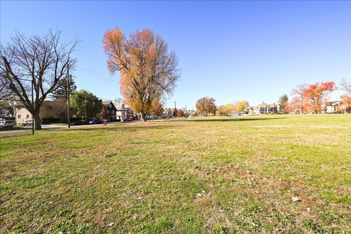 Apartment for rent at 2625 Robertson Ave #5, Cincinnati, OH 45212