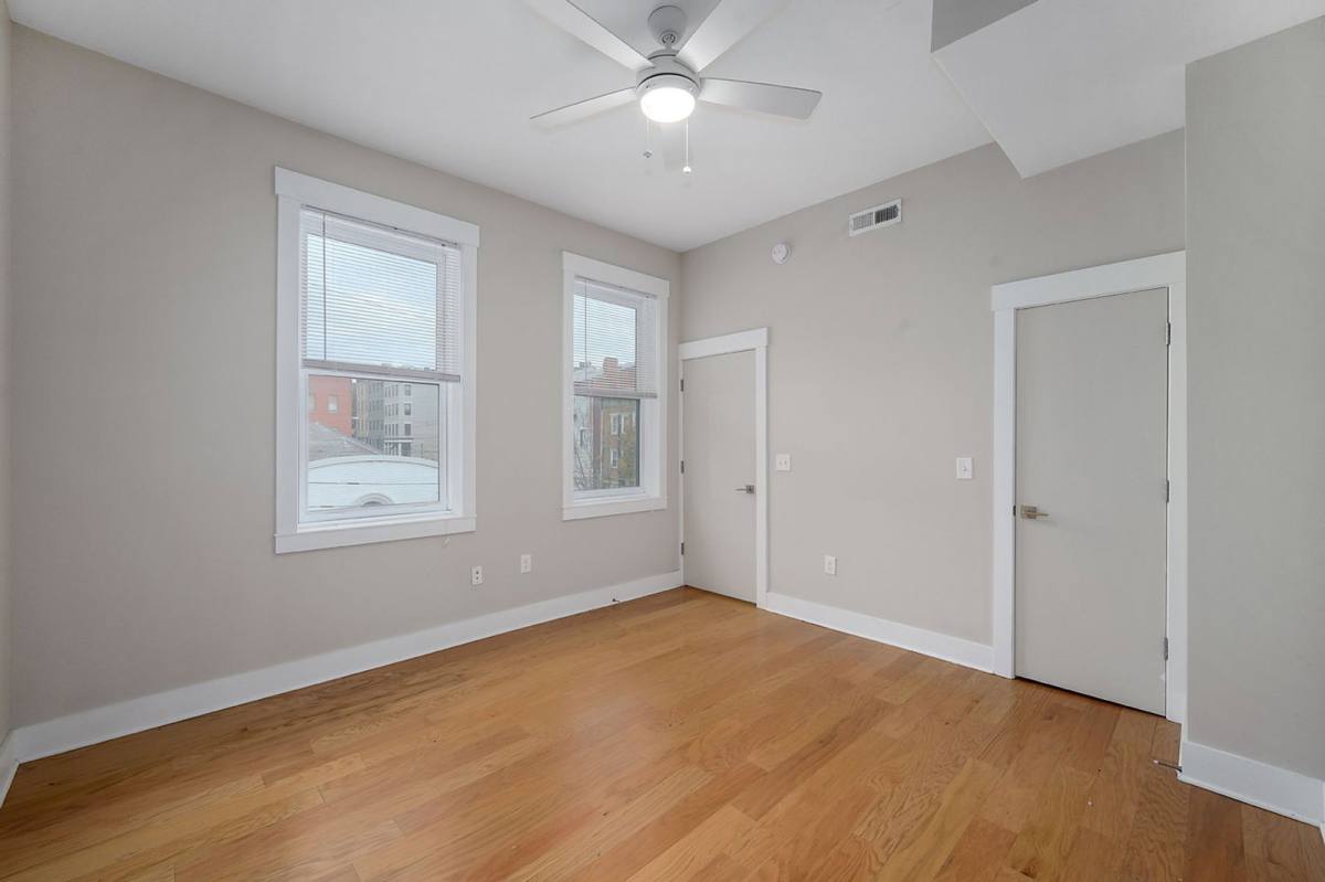 Apartment for rent at 412 E 13th St #4, Cincinnati, OH 45202