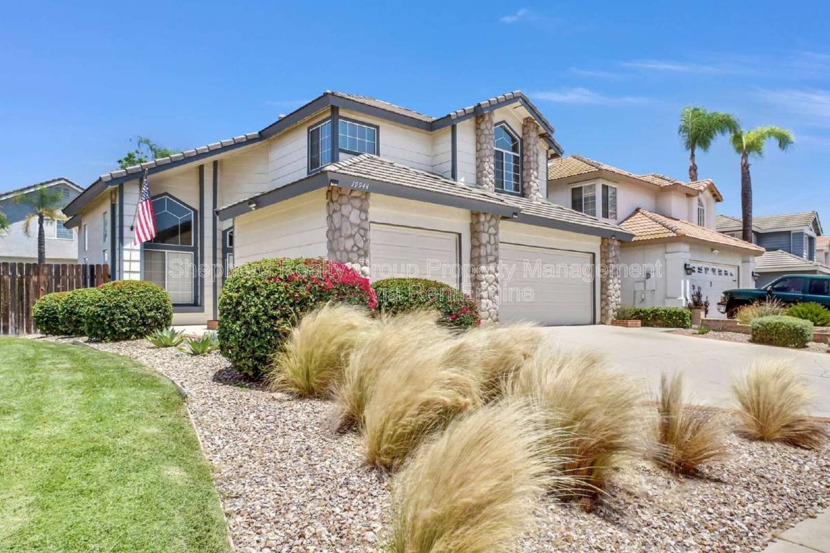 House for rent at 19944 Westerly Dr, Riverside, CA 92508
