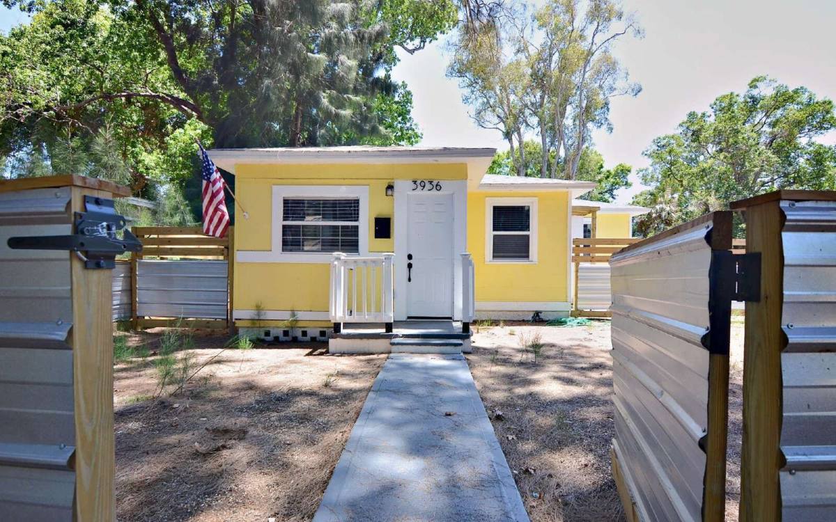 House for rent at 3936 9th Ave S, Saint Petersburg, FL 33711