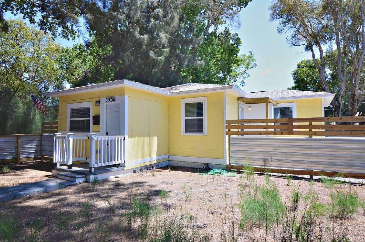 House for rent at 3936 9th Ave S, Saint Petersburg, FL 33711
