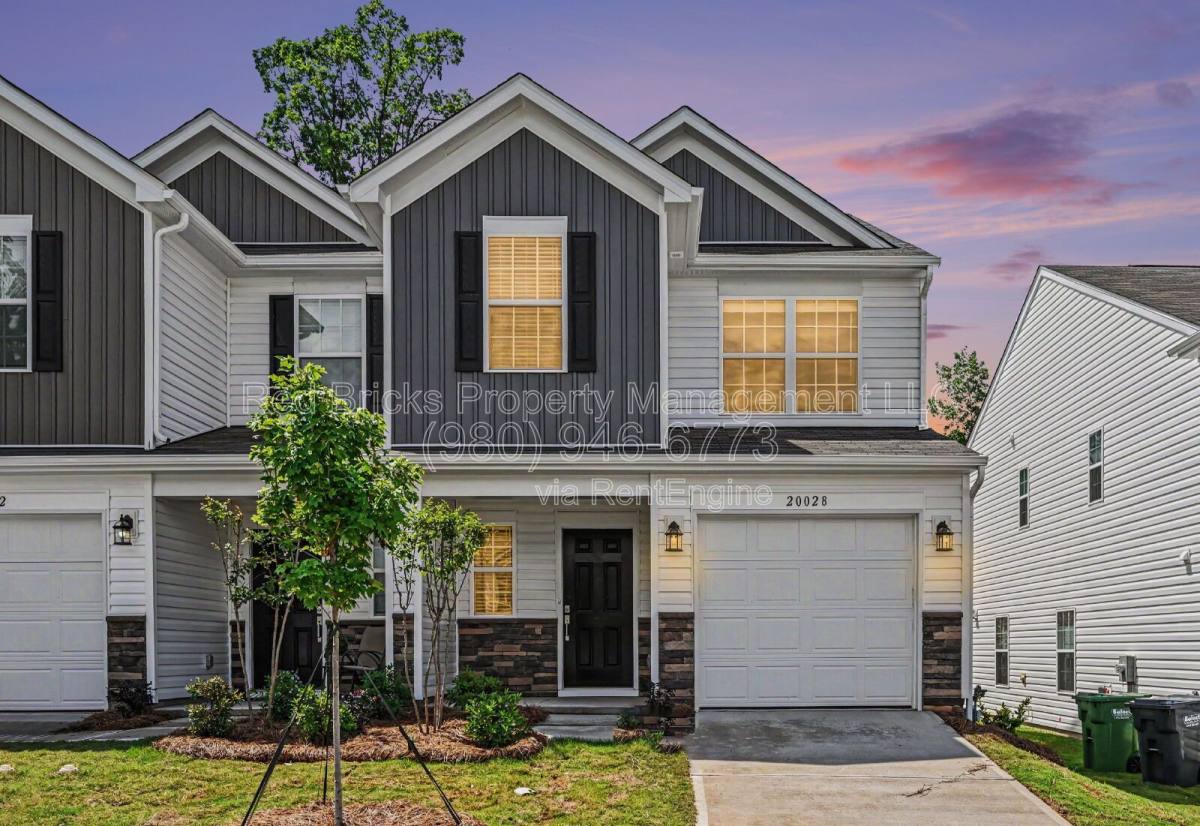 Townhouse for rent at 20028 Faithwood Court, Charlotte, NC 28213