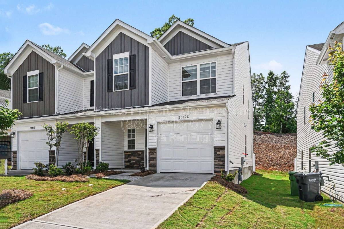 Townhouse for rent at 20028 Faithwood Court, Charlotte, NC 28213