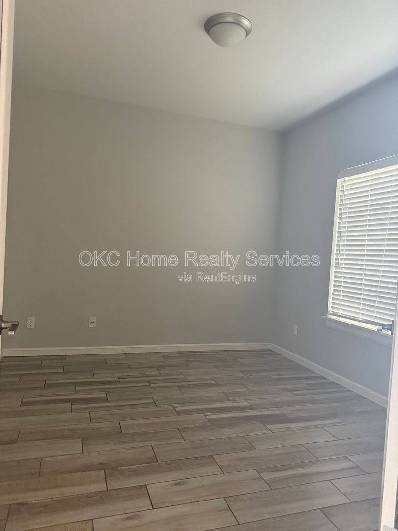Apartment for rent at 2905 Quail Creek Rd, Oklahoma City, OK 73120