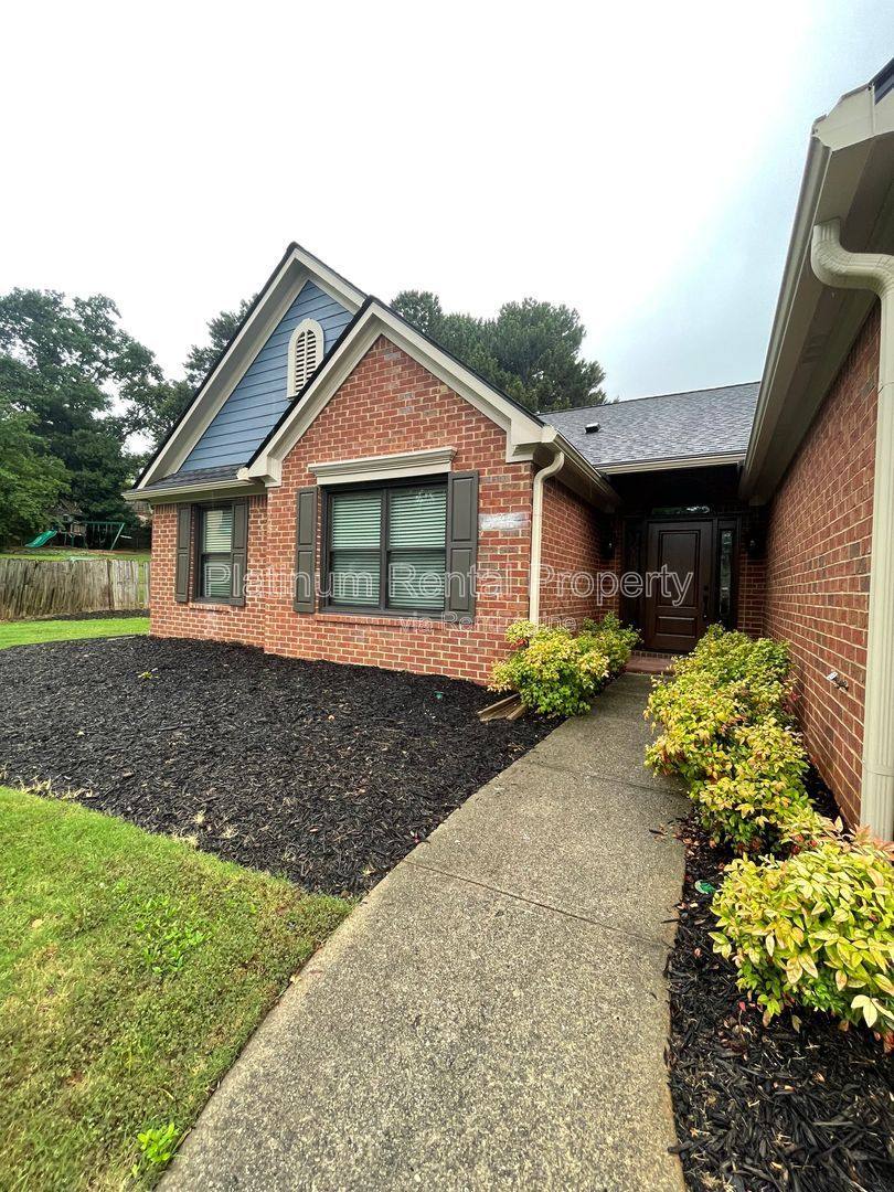 House for rent at 1745 Berry Court, Cumming, GA 30041