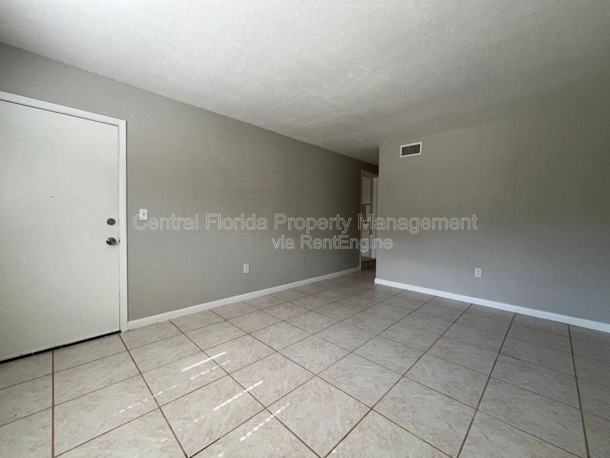 Apartment for rent at 1510 Altaloma Ave #B, Orlando, FL 32803