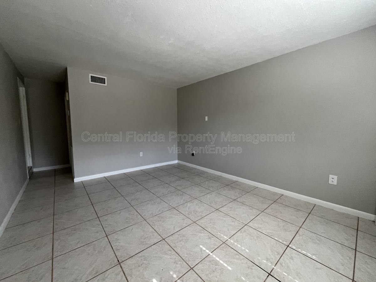 Apartment for rent at 1510 Altaloma Ave #B, Orlando, FL 32803
