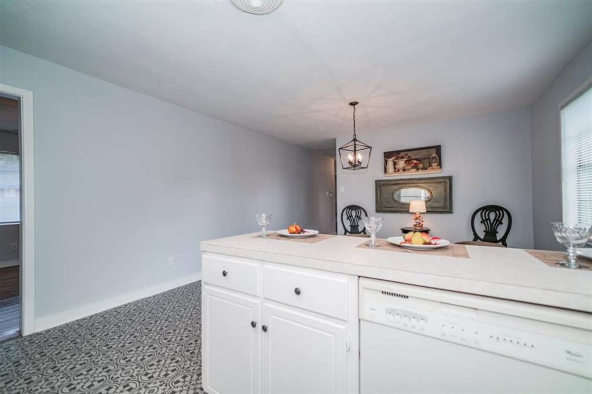 House for rent at 812 Glencrest Lane, Longview, TX 75601