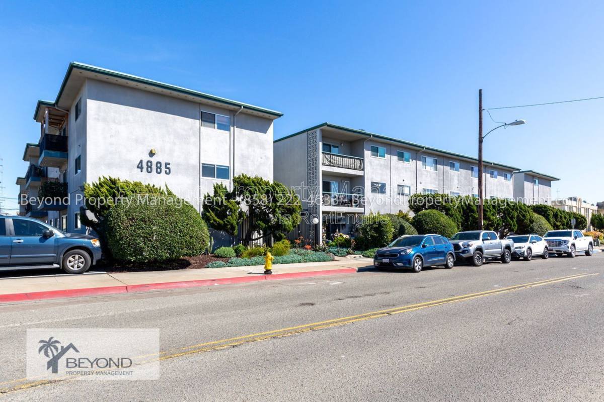 Apartment for rent at 4885 Cole St #3, San Diego, CA 92117