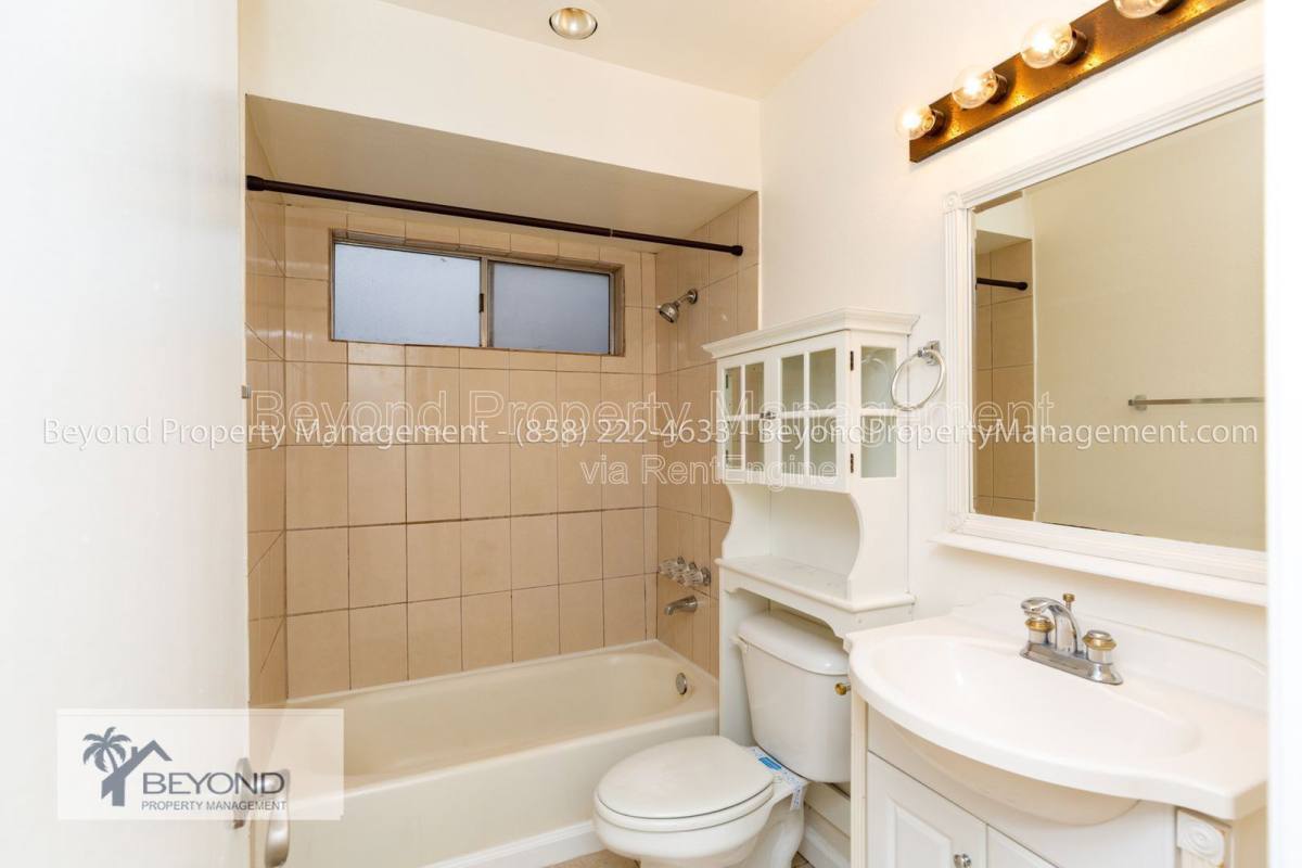 Apartment for rent at 4885 Cole St #3, San Diego, CA 92117