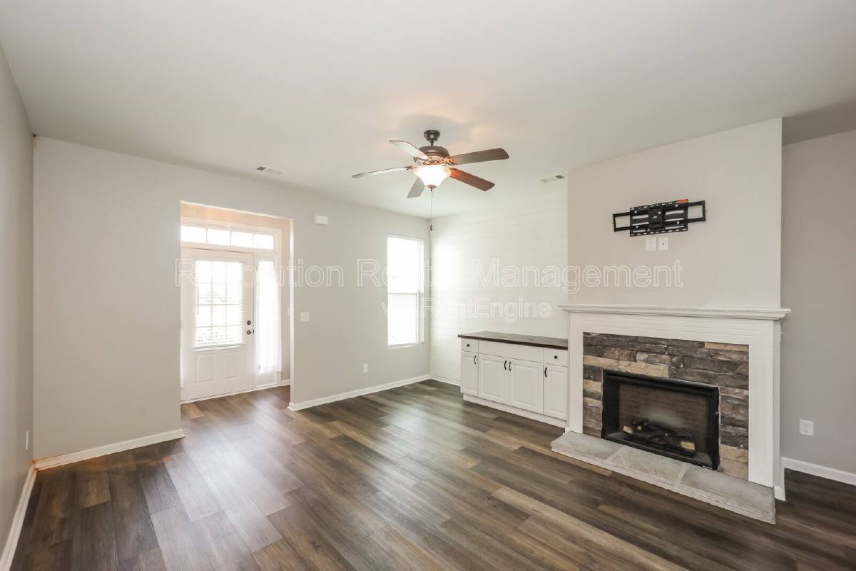 Condo for rent at 116 Slate Dr, Griffin, GA 30224