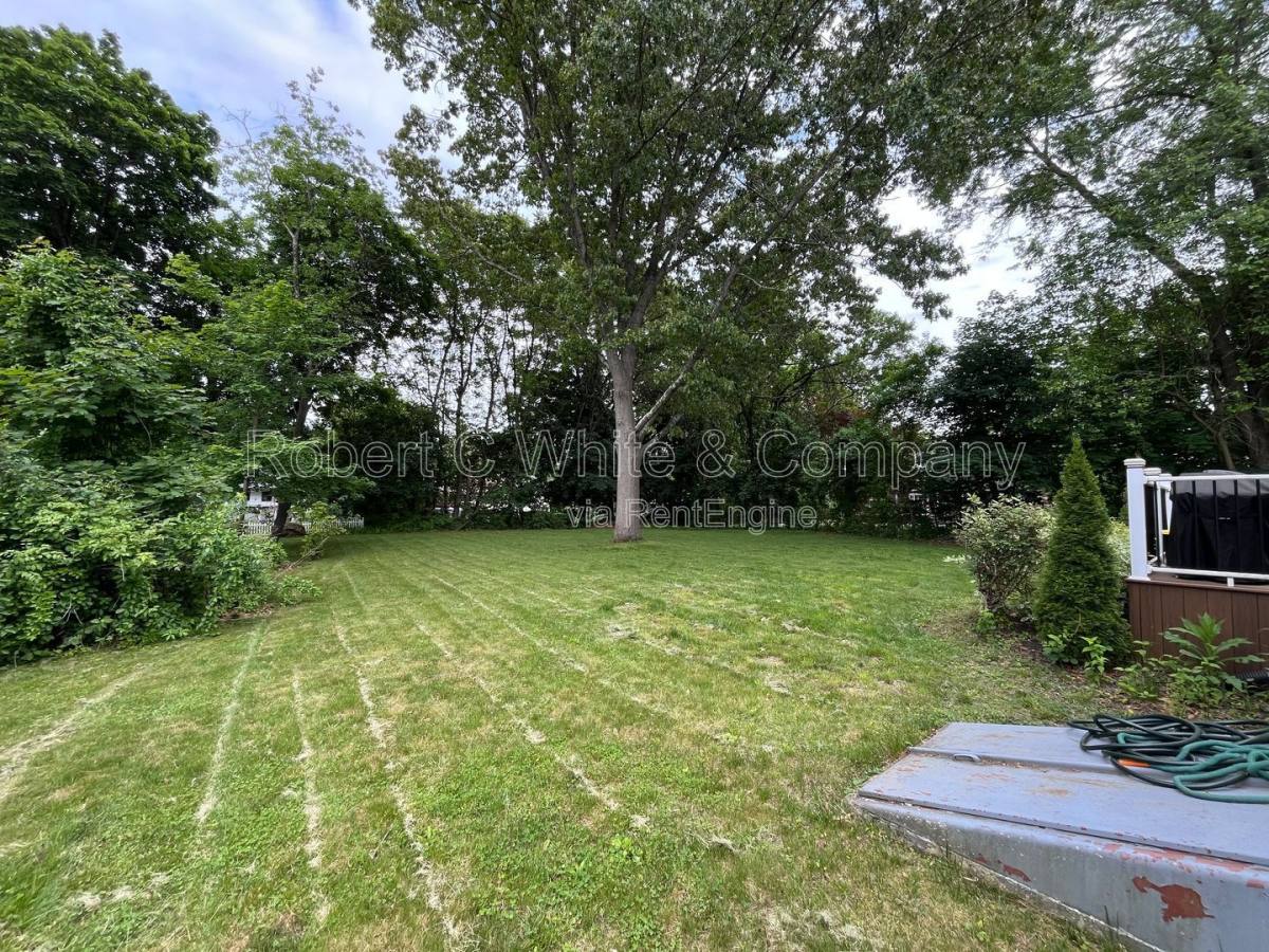 House for rent at 29 Bowen Rd, North Haven, CT 06473