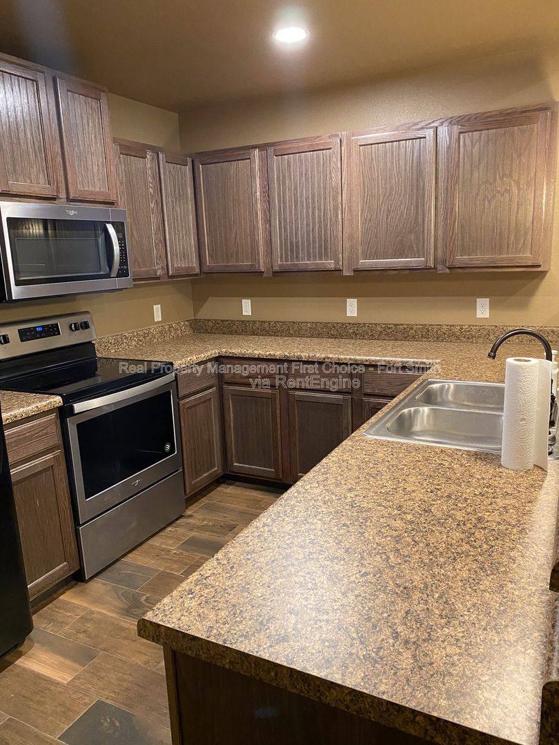 Apartment for rent at 4715 S 27th St #A, Fort Smith, AR 72901