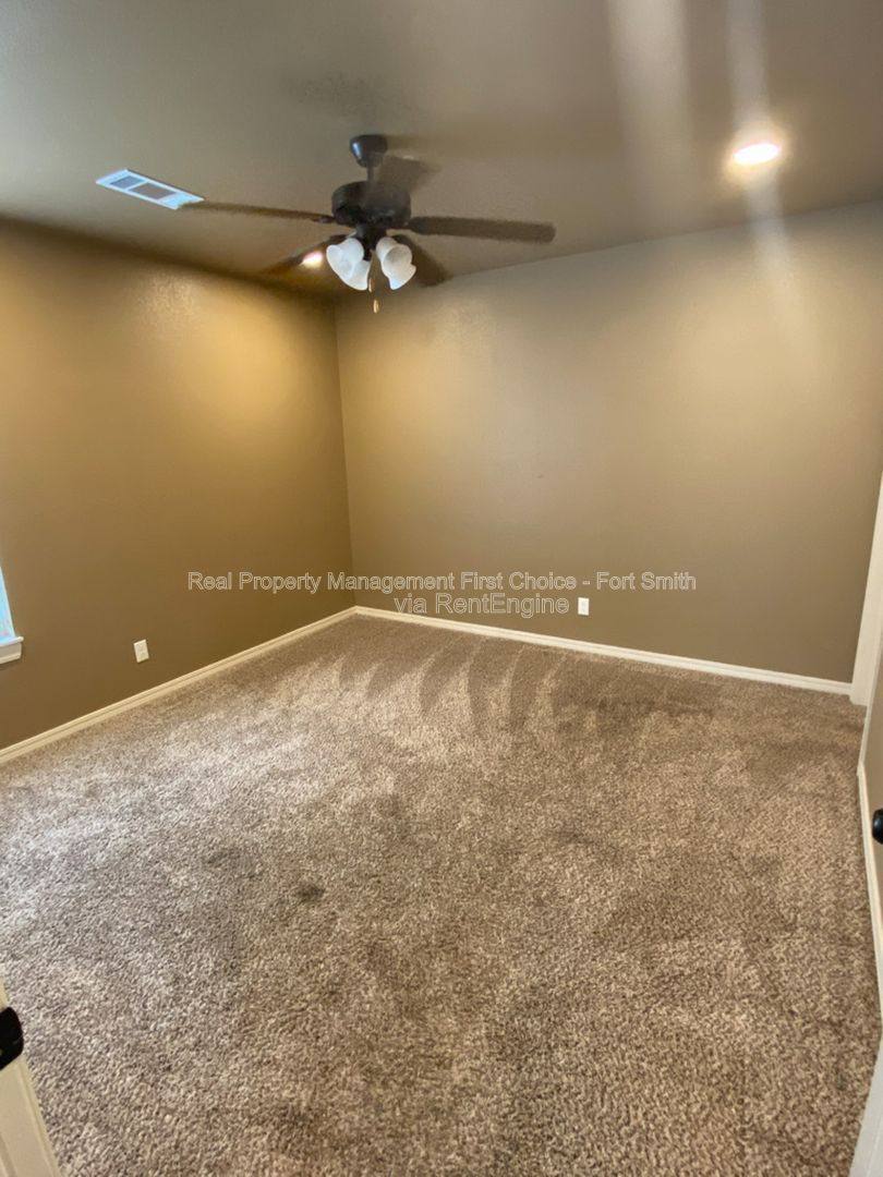 Apartment for rent at 4715 S 27th St #A, Fort Smith, AR 72901