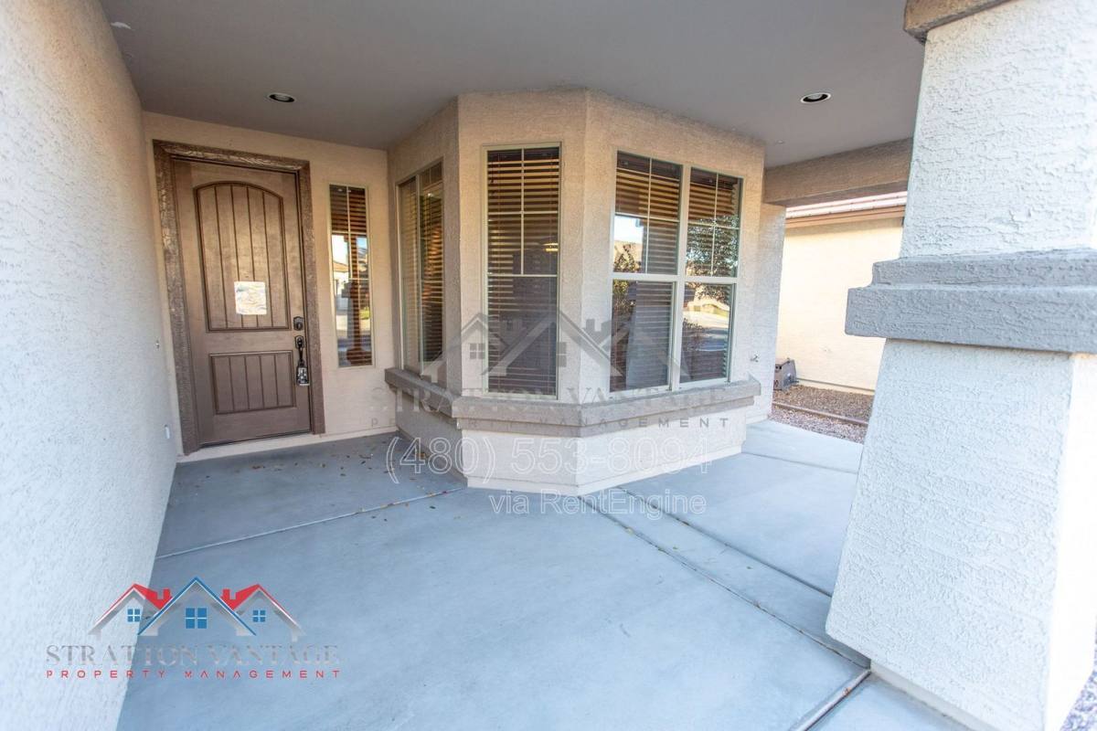 House for rent at 11751 W Daley Lane, Sun City, AZ 85373