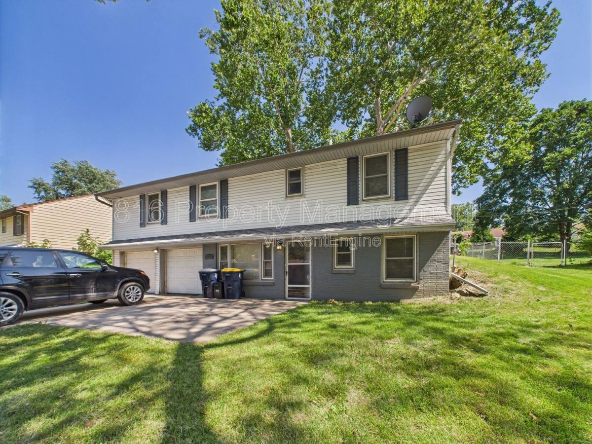 House for rent at 4321 N Lister Ave, Kansas City, MO 64117