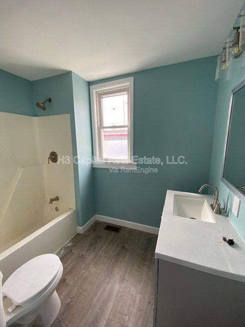 House for rent at 408 W Clay St, Collinsville, IL 62234