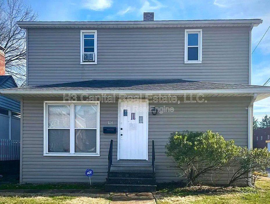 House for rent at 408 W Clay St, Collinsville, IL 62234