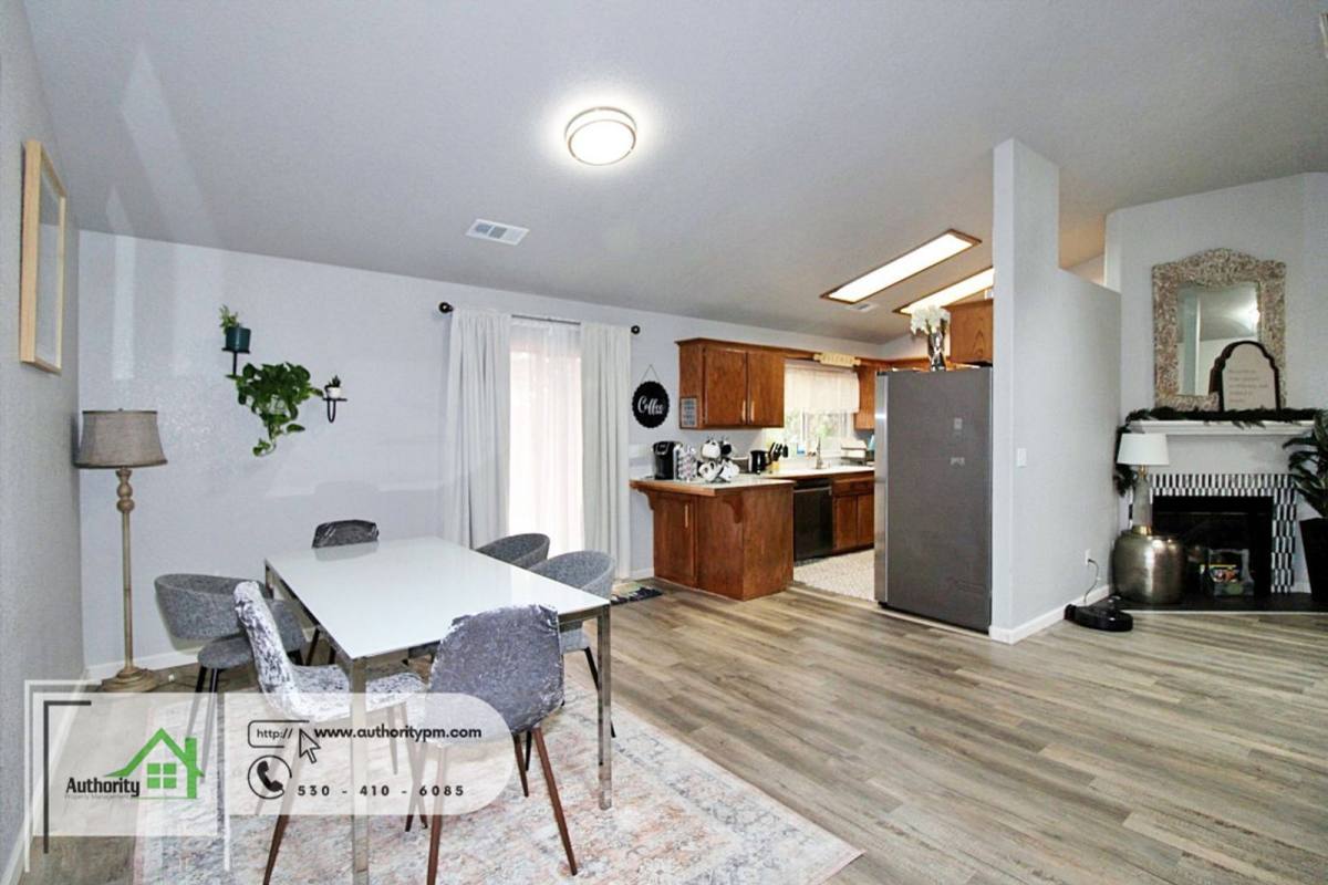 House for rent at 19263 Bjan Lane, Redding, CA 96003
