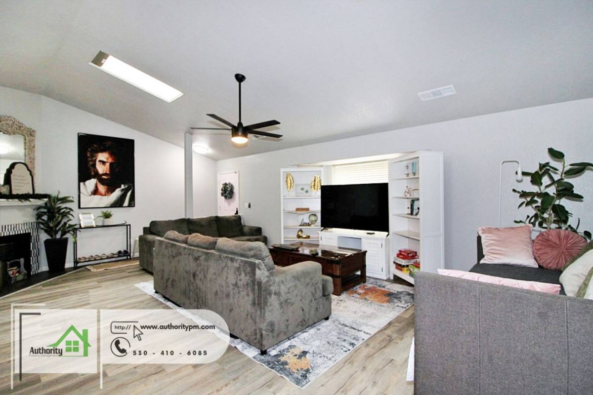 House for rent at 19263 Bjan Lane, Redding, CA 96003