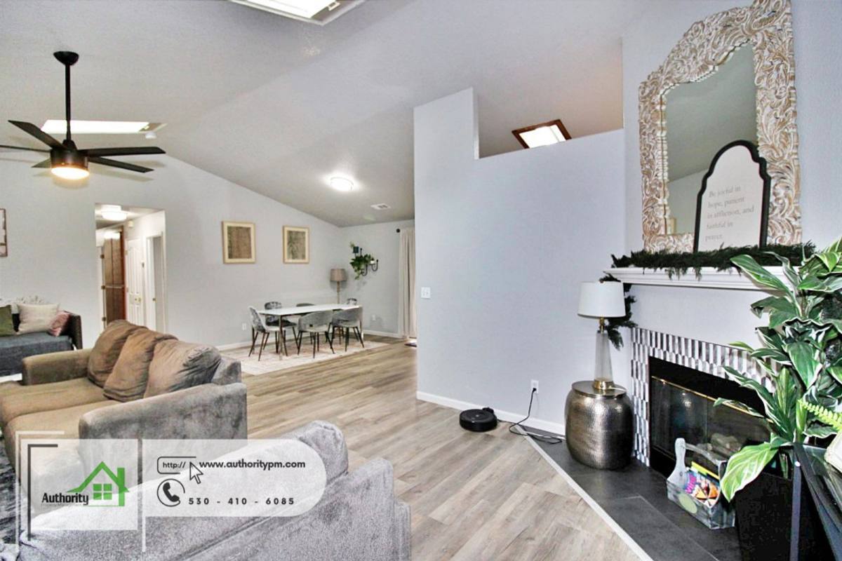 House for rent at 19263 Bjan Lane, Redding, CA 96003