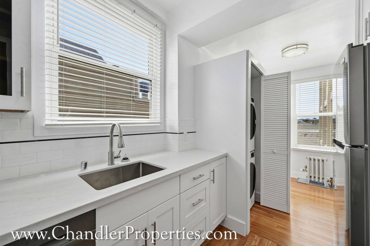 Apartment for rent at 625 Scott St, San Francisco, CA 94117