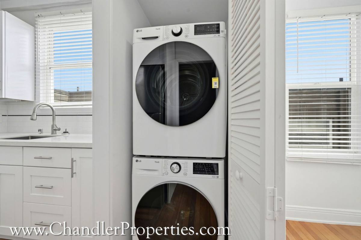 Apartment for rent at 625 Scott St, San Francisco, CA 94117