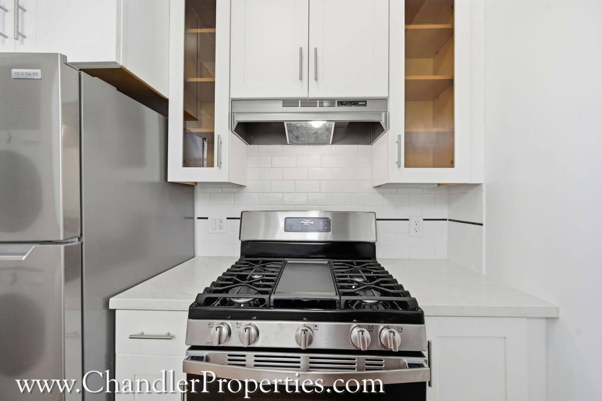 Apartment for rent at 625 Scott St, San Francisco, CA 94117