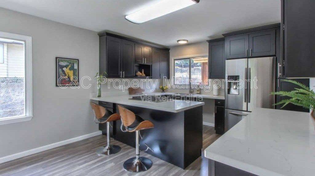 Apartment for rent at 1420 Munras Ave #A, Monterey, CA 93940