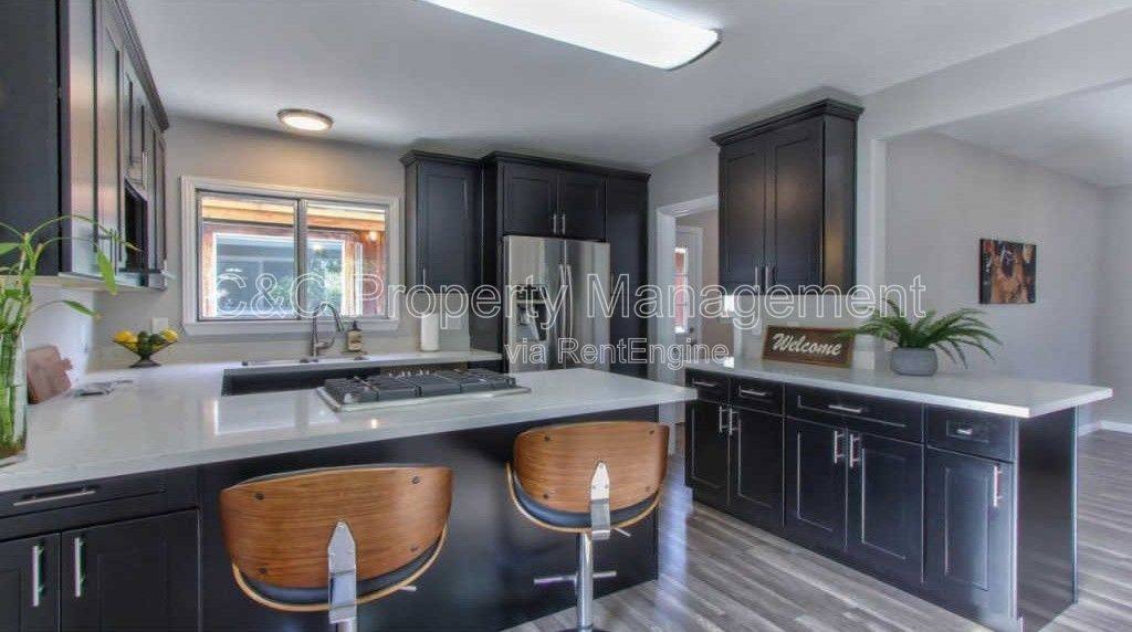 Apartment for rent at 1420 Munras Ave #A, Monterey, CA 93940