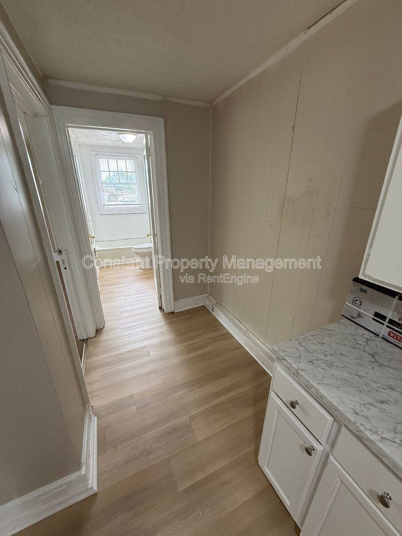 Apartment for rent at 616 W Poplar St #2, Griffin, GA 30224