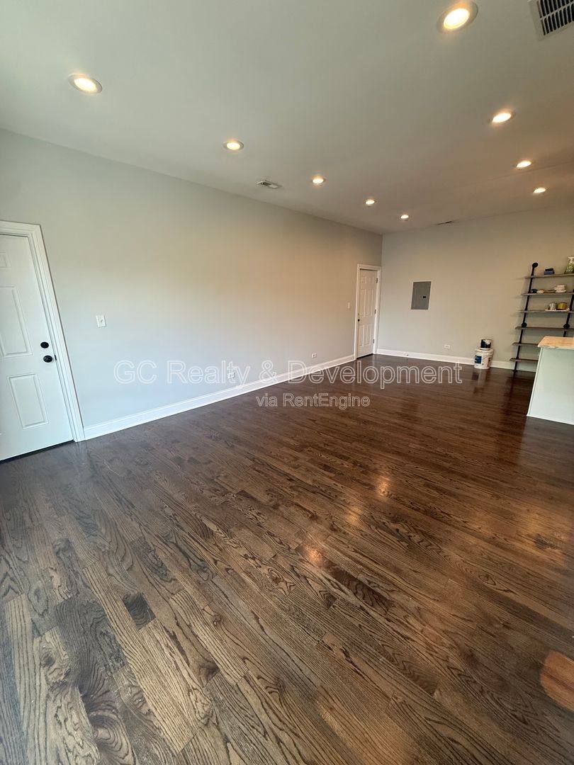 Condo for rent at 3437 S Morgan St #3W, Chicago, IL 60608