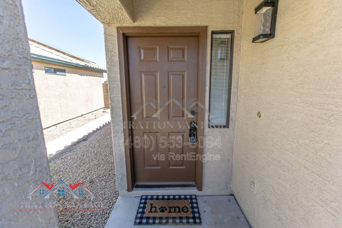 House for rent at 2105 E Donald Dr, Phoenix, AZ 85024