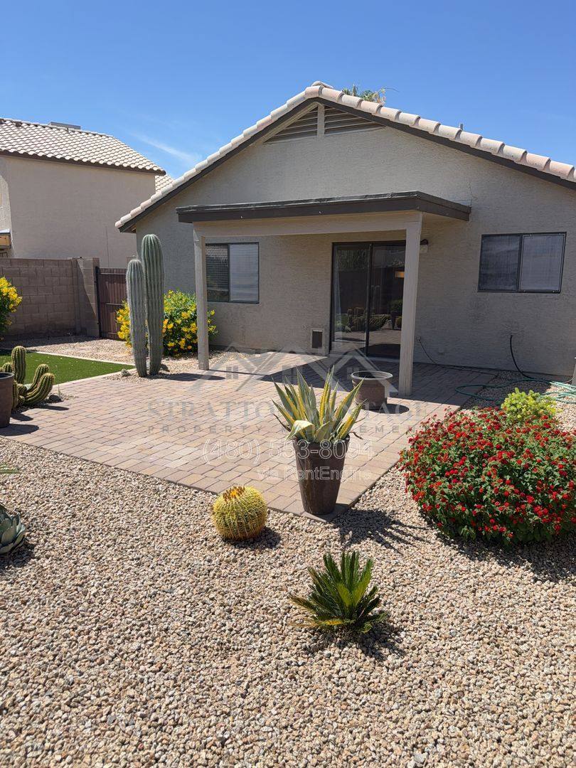 House for rent at 2105 E Donald Dr, Phoenix, AZ 85024