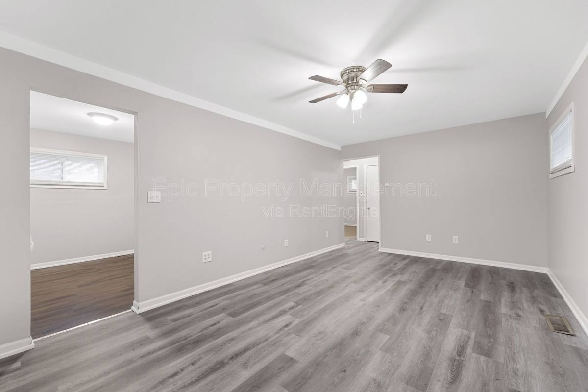 House for rent at 14069 Helen St, Southgate, MI 48195