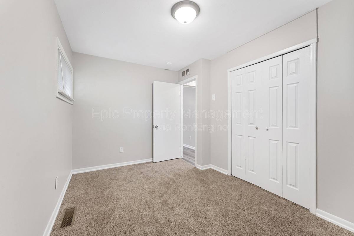 House for rent at 14069 Helen St, Southgate, MI 48195