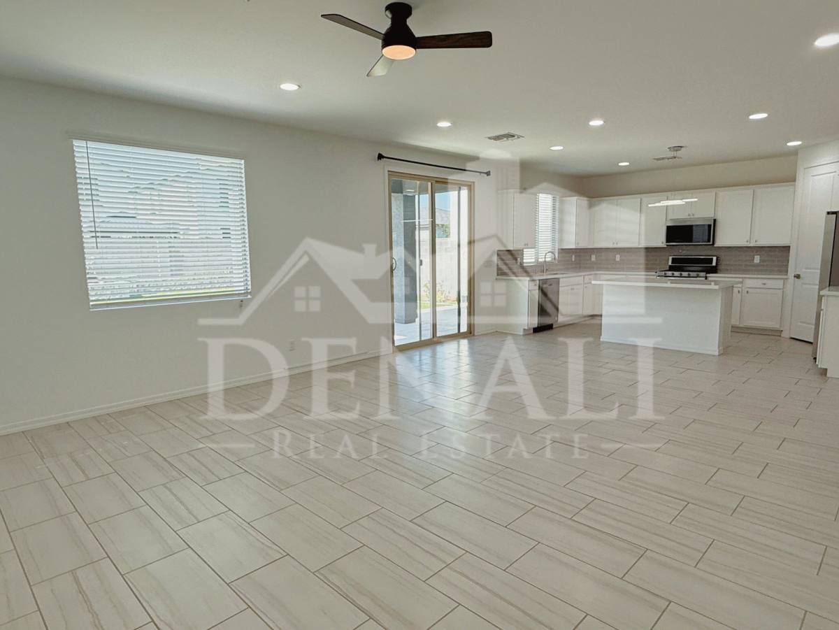 House for rent at 11326 E Unger Ave, Mesa, AZ 85212