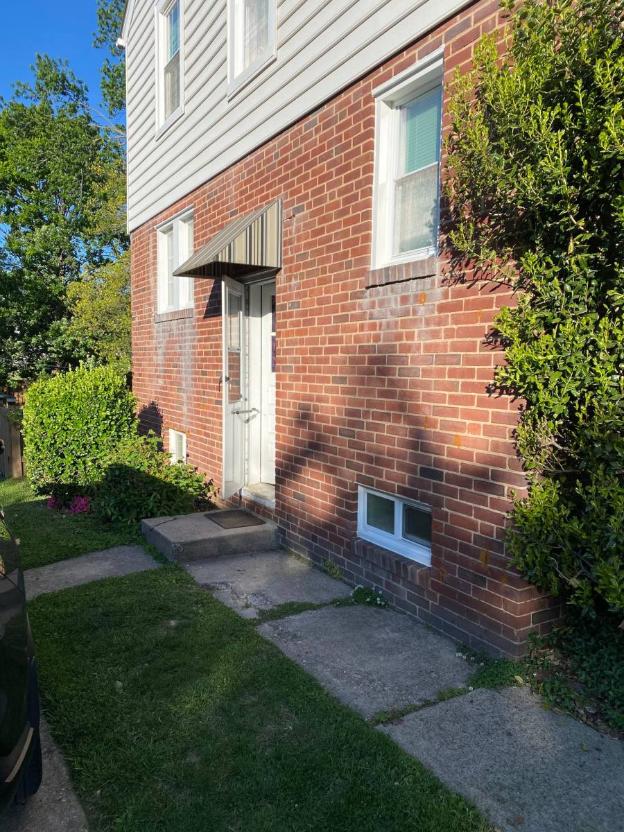 House for rent at 1237 Circle Dr, Halethorpe, MD 21227