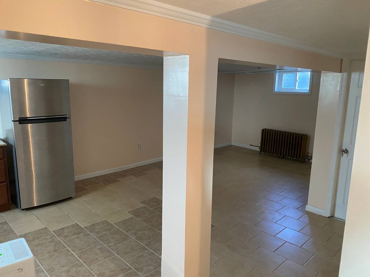 House for rent at 1237 Circle Dr, Halethorpe, MD 21227