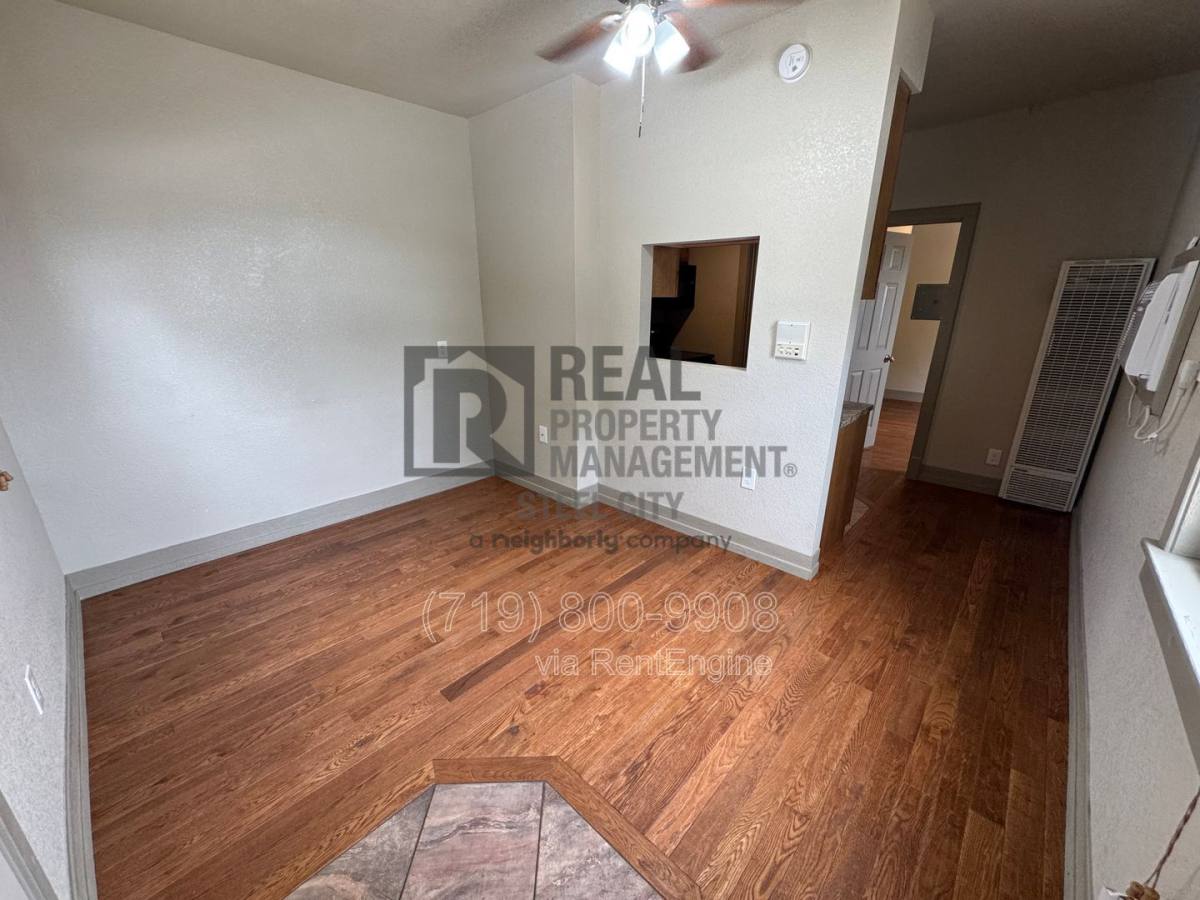 Apartment for rent at 902 W 11th St #6, Pueblo, CO 81003