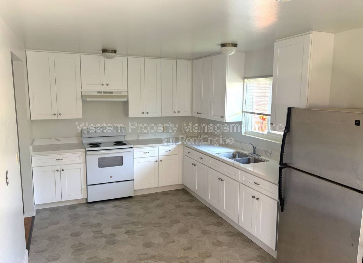 House for rent at 4610 Garnet St, Capitola, CA 95010