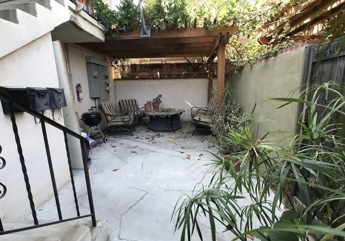 Apartment for rent at 4026-32 Utah St #4032, San Diego, CA 92104