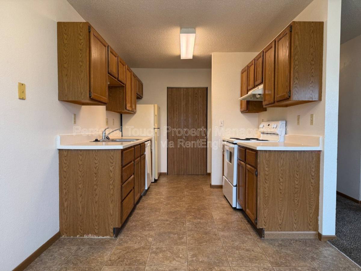 Apartment for rent at 3302 12th St S #305, Moorhead, MN 56560