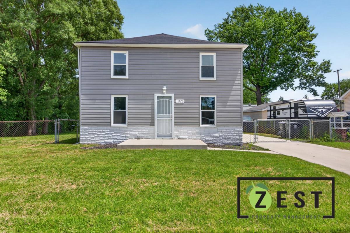 House for rent at 11726 Deering, Livonia, MI 48150