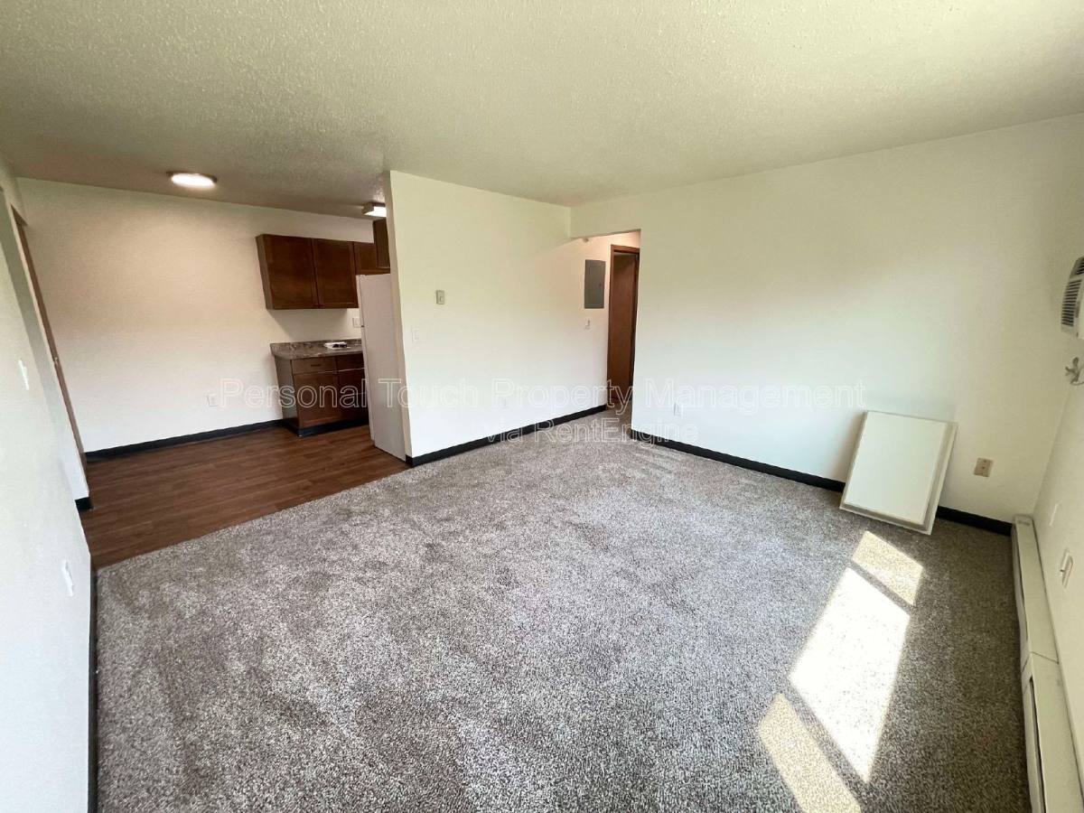 Apartment for rent at 1445 W Gateway Circle S #35, Fargo, ND 58103