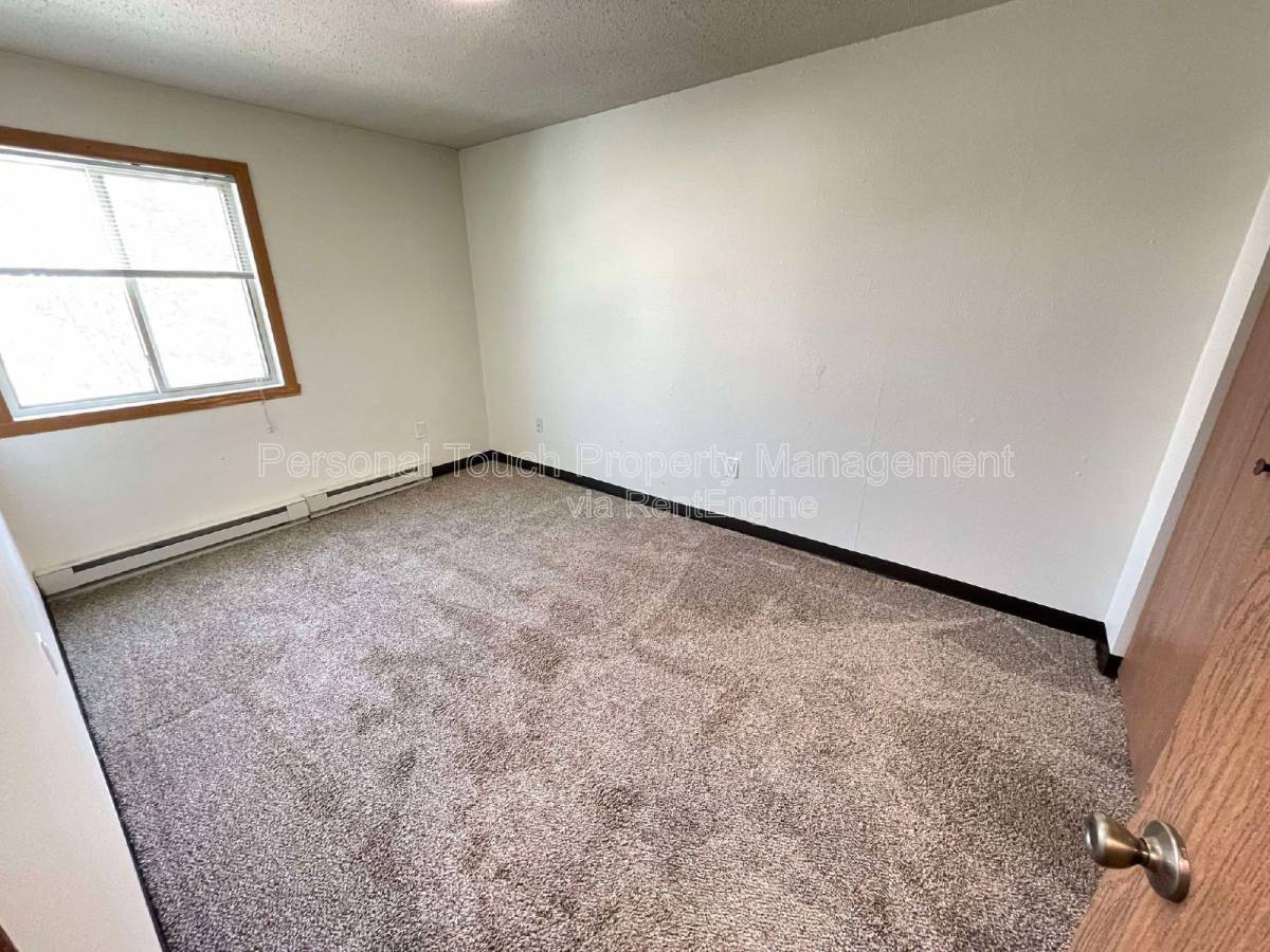 Apartment for rent at 1445 W Gateway Circle S #35, Fargo, ND 58103