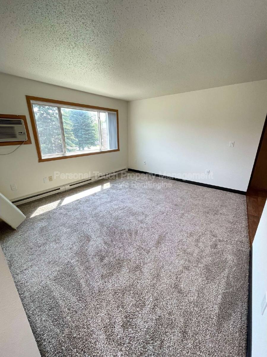Apartment for rent at 1445 W Gateway Circle S #35, Fargo, ND 58103