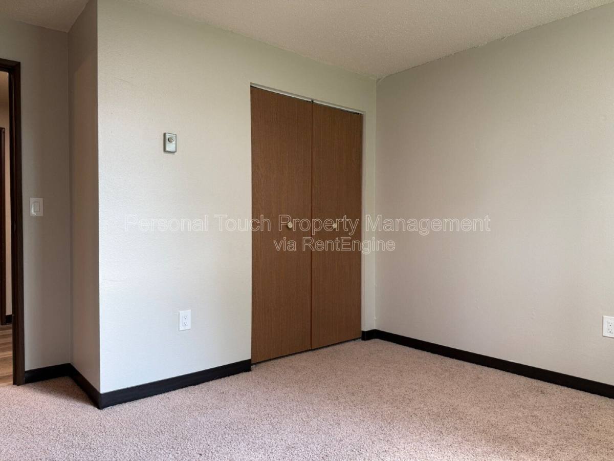 Apartment for rent at 1445 W Gateway Circle S #4, Fargo, ND 58103