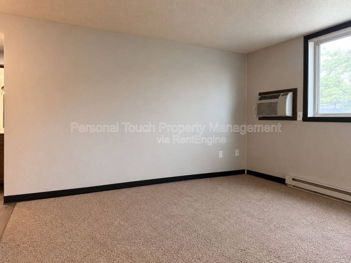 Apartment for rent at 1445 W Gateway Circle S #4, Fargo, ND 58103