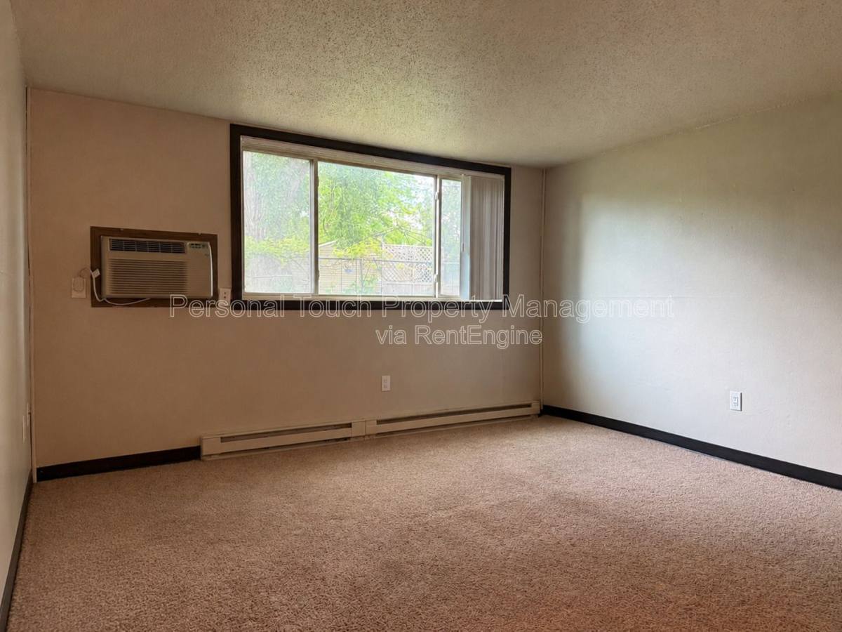 Apartment for rent at 1445 W Gateway Circle S #4, Fargo, ND 58103